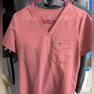 Figs Catarina scrub top.